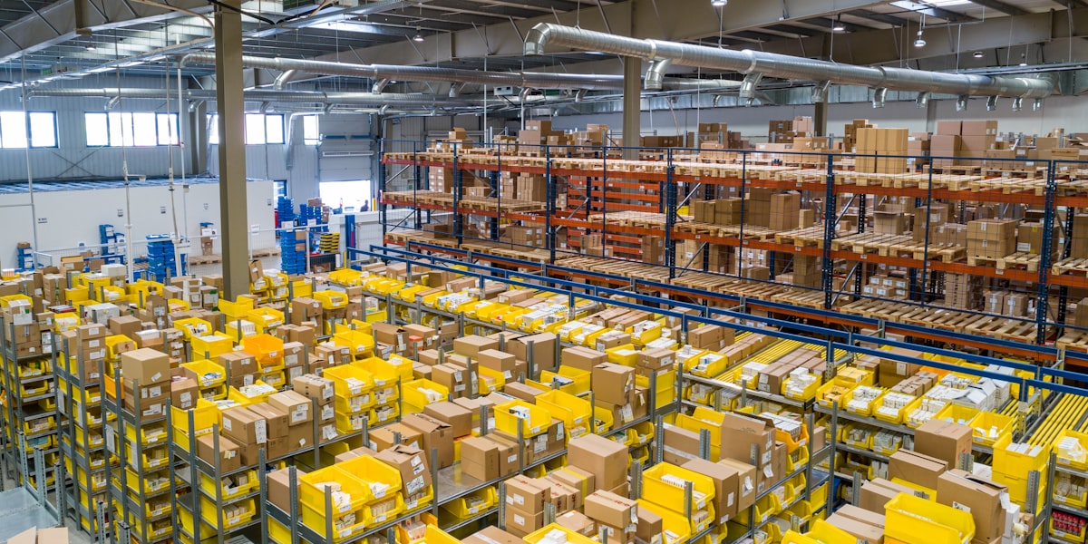 Global compliance & exporter support desks illustration